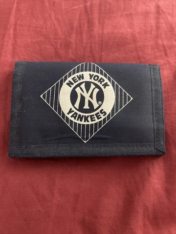 Vintage New York Yankees Wallet MLB Excellent-Near Mint Condition Navy Blue Cover
