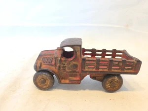 Alter Vintage Kilgore Gusseisen Rungenwagen Bauernhof Pickup Stahlräder rot. Schönes Stück. - Bild 1 von 12