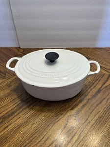 Vintage Le Creuset Dutch Oven #25 White Enameled Cast Iron Double Handled - Picture 1 of 16