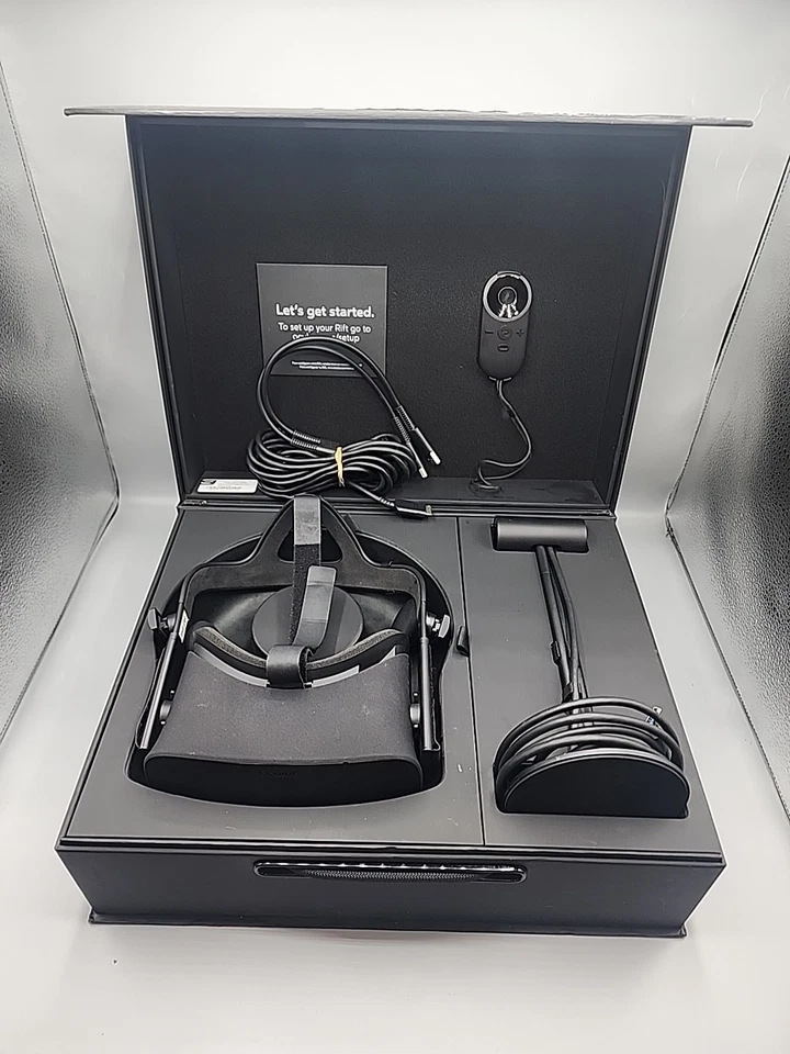 Meta Oculus Rift CV1 VR Virtual Reality Headset System Black - Image 1 of 4