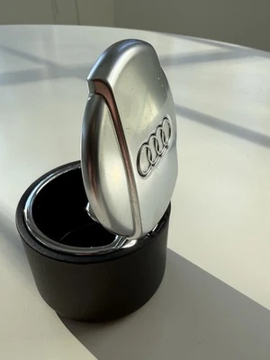 Taza insertable cenicero Audi (audi original) de 2012-2017 A8 A8L S8 Foto 1 de 4