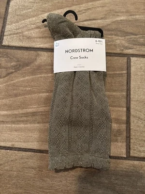Nuevos calcetines Nordstrom para mujer CREW VERDE CIPRÉS talla 6-10,5 Foto 1 de 4