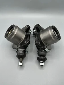 CLASSIC MINI - LH + RH FRONT SWIVEL HUBS - DISC BRAKE - FAM2390/1 - ASSEMBLED! - Picture 1 of 2