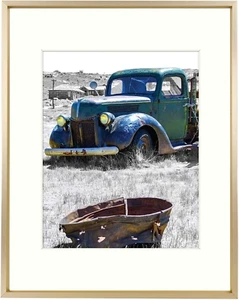 , 11X14 Gold Picture Frame Displays Photo 8X10 with Ivory Mat or 11X14 without M - Picture 1 of 12