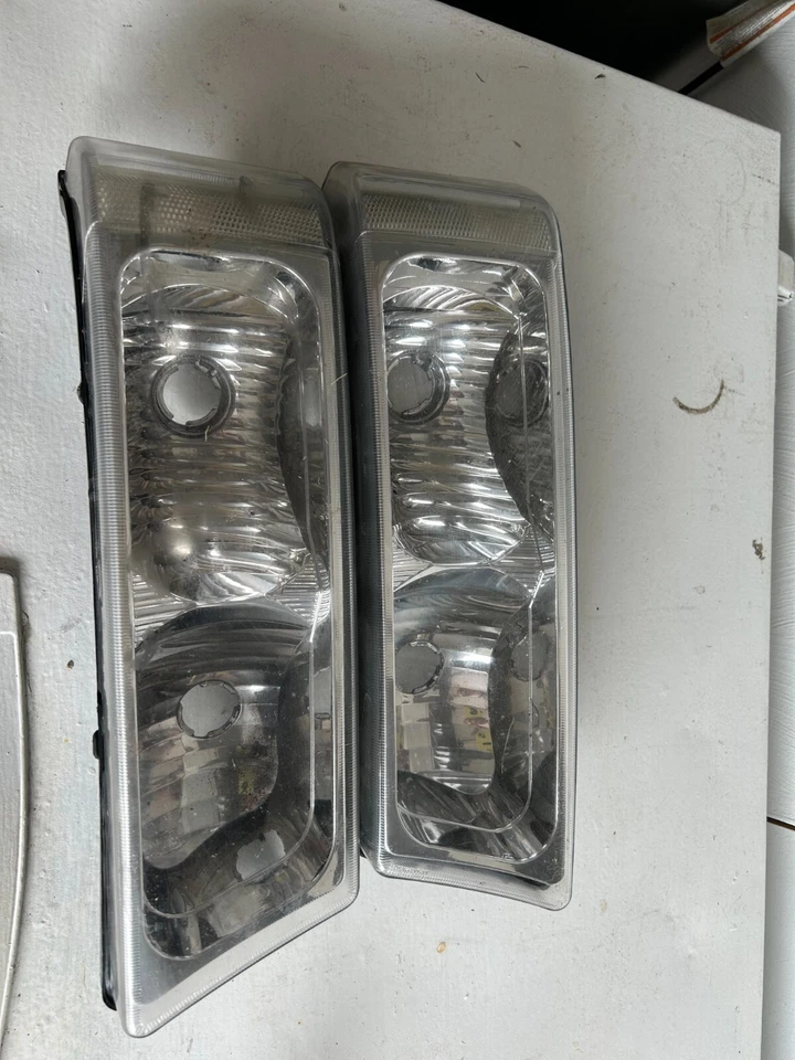 2003-2006 Silverado parking lights - Image 1 of 1
