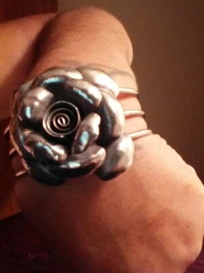 Vintage Sterling Silver Detailed Corsage Rose Petals Triple Band Statement Cuff  - Picture 1 of 12