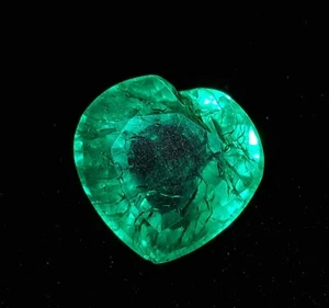 Loser Edelstein natürlicher kolumbianischer grüner Smaragd 8-10 kt zertifiziert Herzform Edelstein - Bild 1 von 9