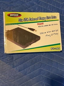 New Sealed - Bytecc Slim 3.5" USB External Floppy Disk Drive - BT-144 - Picture 1 of 3