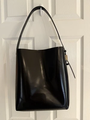 J. Bolso Bucket Crew Edie Foto 1 de 4