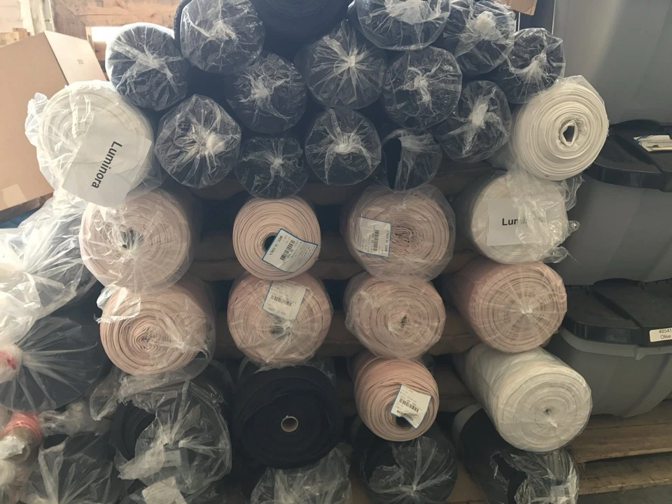 UPF 50 + Tela (costo por rollo de aproximadamente 50 yardas)   Foto 1 de 1