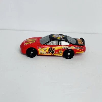 De colección McDonalds NASCAR Hot Wheels 94 Diecast Car Racing 1999 Bill Elliott Foto 1 de 4