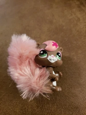 Littlest Pet Shop LPS Authentic #2641 Squirrel Brown Fuzzy Pink Sunny Funny - Image 1 of 3