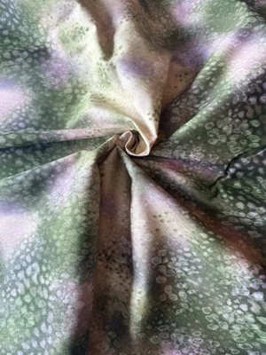 Telas internacionales de California At Home In The Woods Mckenna Ryan Hoffman 4 yardas Foto 1 de 4