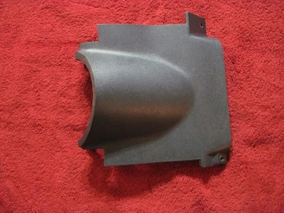 Cubierta de columna de dirección inferior Ford Granada 75-79 77-79 Lincoln Versailles Foto 1 de 4