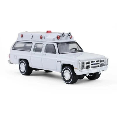 CHEVROLET Suburban K20 Deluxe - 1983 - Ambulance - Greenlight 1:64 - Immagine 1 di 4