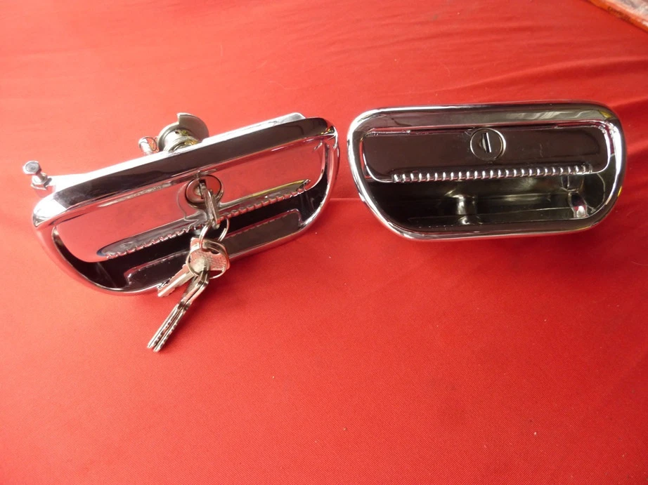 Alfa Romeo Bertone GT GTV Satz Türgriffe außen links rechts 105025508501 + 8601 — 第 1/1 张图片