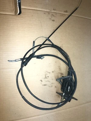 74-79 Kawasaki KS-125, KE 125, acelerador kd-125, montaje de cable estrangulador, tapa carburadora Foto 1 de 4