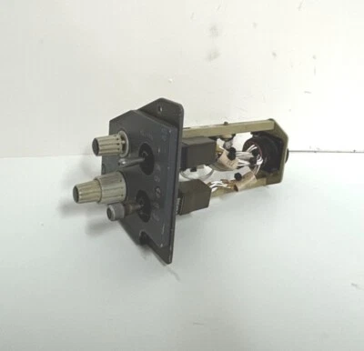 Painel de controle de luz Airbus Aircraft 413VU A9252737200160Z - Imagem 1 de 4