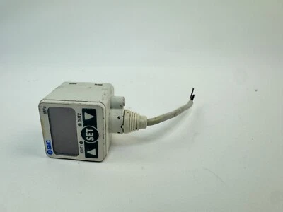 SMC ISE40-T1-22L Digital Pressure Sensor Switch -0.1 to 1MPa, NPN, 12-24VDC - Image 1 of 4
