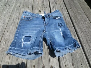 Hudson ~ Girls Denim Star Patch Shorts ~ Size 10 - Picture 1 of 8