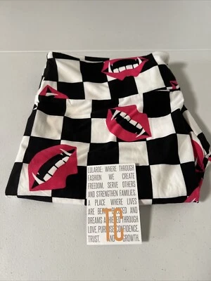 TC LuLaRoe Leggings Altos y Curvilíneos Halloween Damas Labios Dientes de Vampiro Nuevos sin Etiquetas Foto 1 de 4