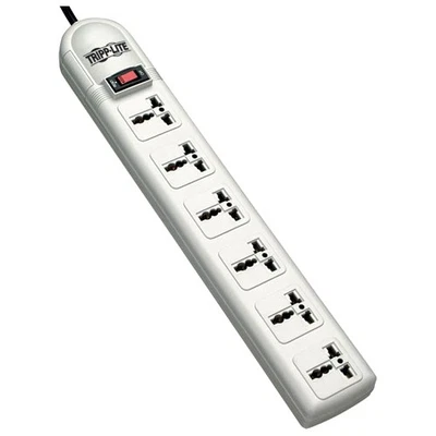 Tripp Lite Intl Surge 6 Universal Outlets/CEE Plug 230V 750 Joules (SUPER6OMNID) - Image 1 of 4