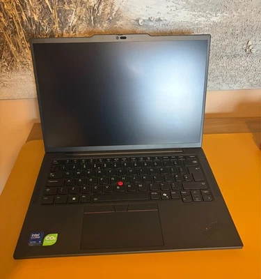 LENOVO THINKPAD T14 GEN 6 - NUEVO / SIN CAJA - 32GB DDR5 - LARGA GARANTÍA PREMIER - Imagen 1 de 4