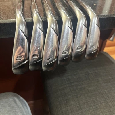 Черные айроны Taylormade Burner 2.0 5-Pw. Графитовый стандартный для правосторонней стойки. - Изображение 1 из 4