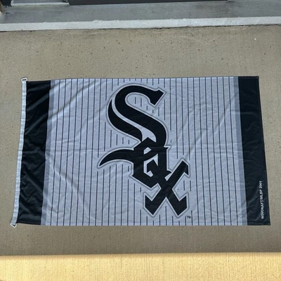 Chicago White Sox Vintage Flag Banner 2001 MLB 5x3 - Image 1 of 4