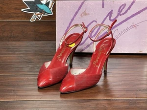 Zapatos de tacón Caressa con correa Tania rojo punta punta para mujer talla 6,5 M España usados - Imagen 1 de 8
