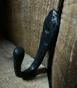 Gancho de Pared Vintage-Negro Forjado a Mano Hierro Fundido Metal RESISTENTE Abrigo Toalla Sombrero Percha - Imagen 1 de 22