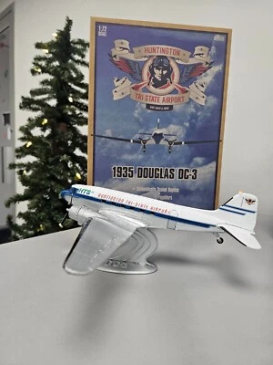 Modelo de avión Ertl 1935 Douglas DC-3 Foto 1 de 4
