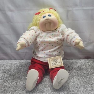 Vintage 1984 CABBAGE PATCH Little People Soft Sculpture Doll Hand Signed - Picture 1 of 19