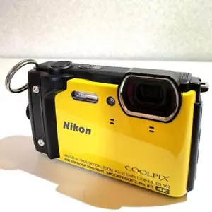 Nikon Digitalkamera COOLPIX W300 Gelb Funktioniert Mit SD-Karte... - Bild 1 von 5