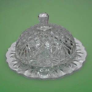 Elegant Vintage Round Clear Cut Glass Covered Cheese or Butter Dish 6.75"x 3.5" - Picture 1 of 8