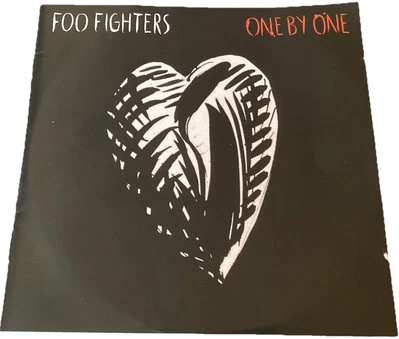 Foo Fighters – One By One -CD+DVD Lim.Ed. - 2002 - Bild 1 von 4