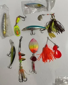 9 SEÑUELOS DE PESCA VARIOS, DOS TODAVÍA EN PAQUETE ORIGINAL - Imagen 1 de 1