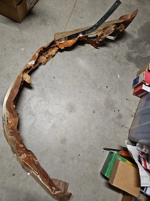 NOS MOPAR 3811179 WHEEL WELL MOLDING - Image 1 of 4