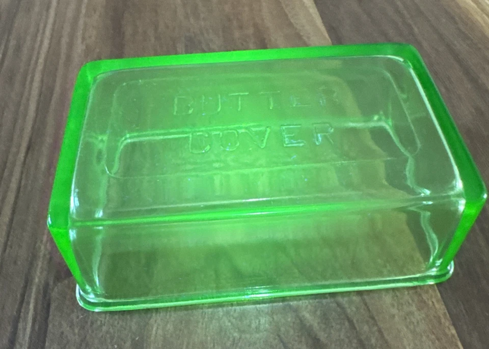 Tapa de repuesto de plato de mantequilla de vidrio de uranio verde vintage SOLO Foto 1 de 4