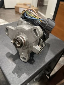 ADLG-TD97 DISTRIBUTOR HONDA CRV - UNTESTED - Picture 1 of 9