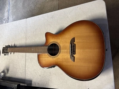 Guitarra Eléctrica Acústica Alvarez AGE910CEARSHB Artist Elite GA, agrietada, problemas Foto 1 de 4