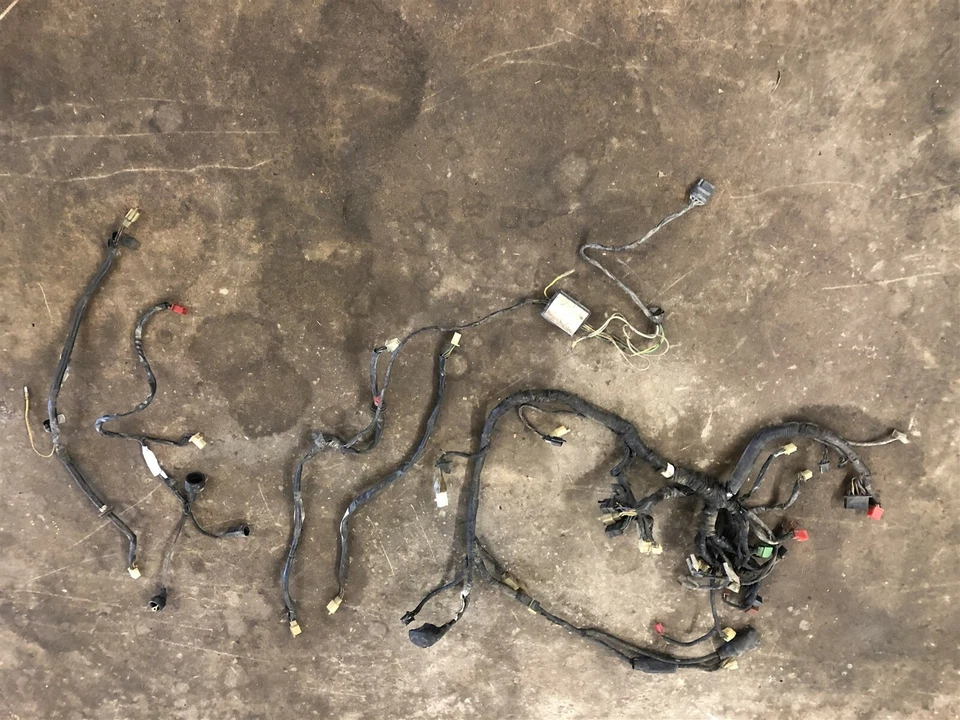 Arnés de cables cableado principal OEM telares Honda Goldwing GL1200 GL 1200 84 85 86 87 Foto 1 de 4