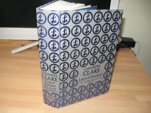 Cassandra Clare Lord of Shadows rune stamp signed Waterstones 1st Dark Artifices - Imagen 1 de 5