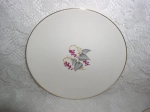 Knowles Vintage Berry Gray Leaf Bread Cake Plate - Picture 1 of 3