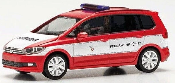 HERPA, VOLKSWAGEN Touran Feuerwehr Nürnberg rouge, échelle 1/87, HER092616 - Photo 1/1