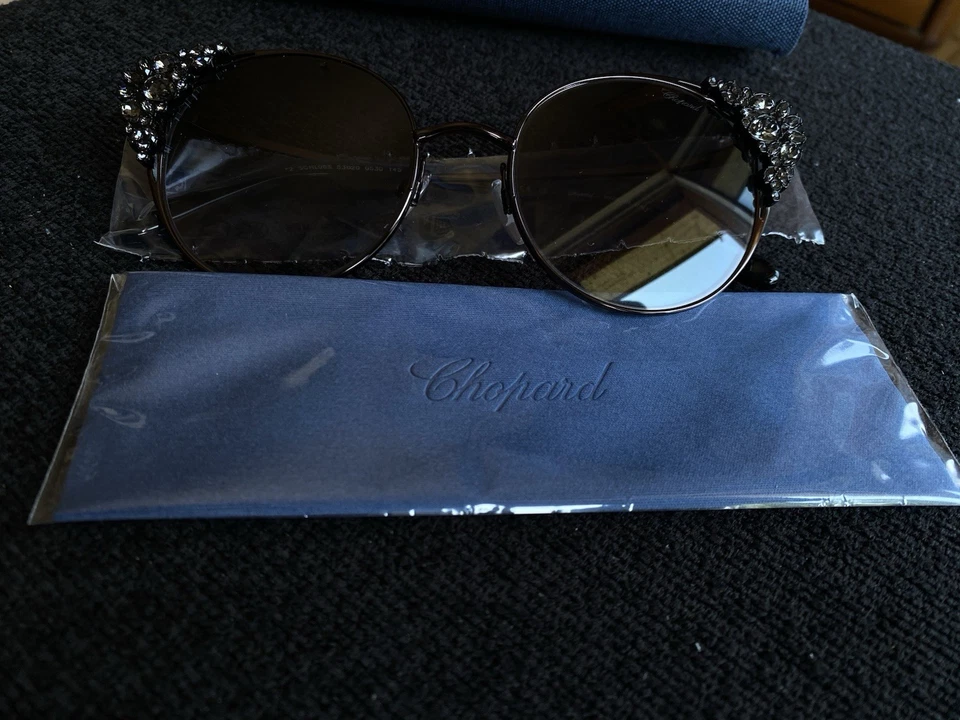 Occhiali Da Sole Chopard SCHL06S 0530 - Imagen 1 de 4