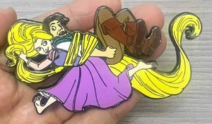 PIN TANGLED RAPUNZEL & FLYNN RIDER ON BACK 3" JUMBO FANTASY PIN - Picture 1 of 1