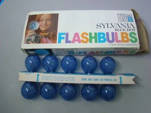 Vintage Sylvania Blue Dot Blitzlampen 10er Pack Press 25B für Polaroid Kameras - Bild 1 von 9