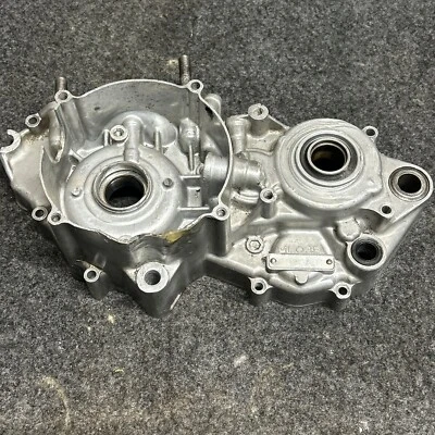 2000 2001 HONDA CR250R CR 250 R CRANK CASE CRANKCASE ENGINE BLOCK BOTTOM END LEF Foto 1 de 4