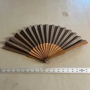 Vintage großer Handfächer aus Holz & Stoff klappbar 1940-1950 Japan braun - Bild 1 von 8